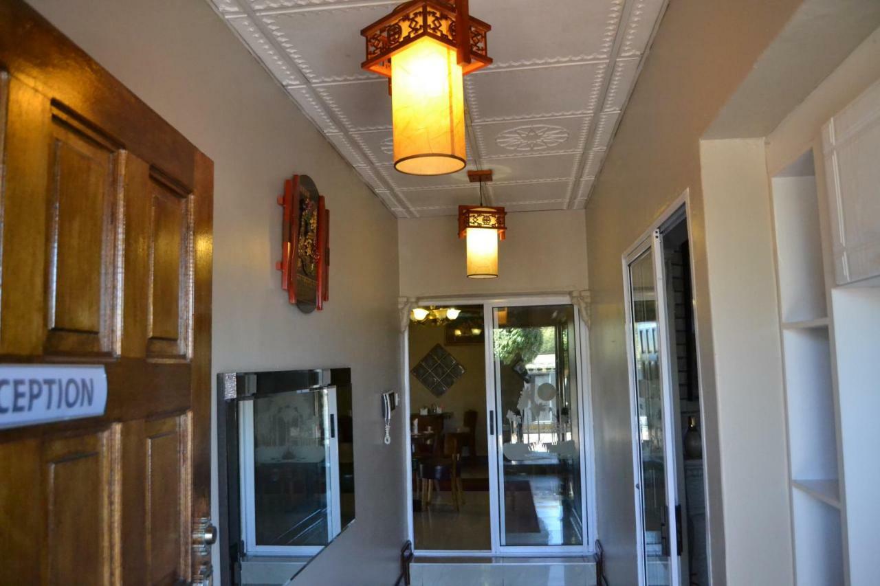 Triple Palms Bed And Breakfast Gaborone Ngoại thất bức ảnh